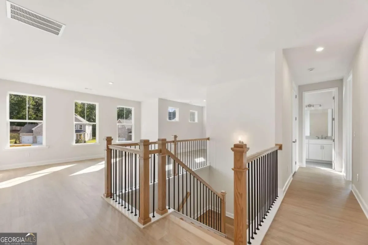 Gallery photo 12