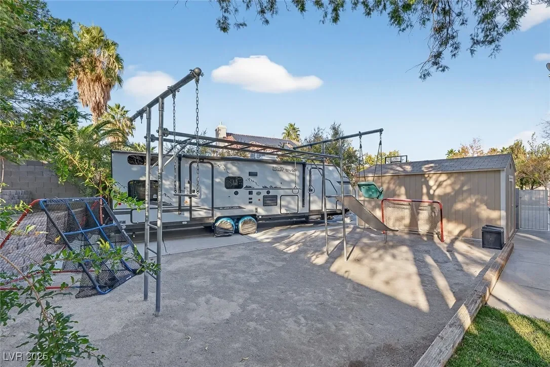 7631 Man O War Street, Las Vegas, Nevada, United States. - Photo 48