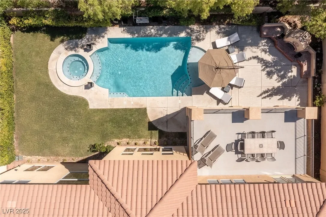 8095 Dark Hollow Place, Las Vegas, Nevada, United States. - Hero Image