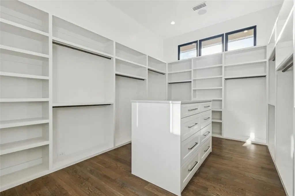 Gallery photo 10