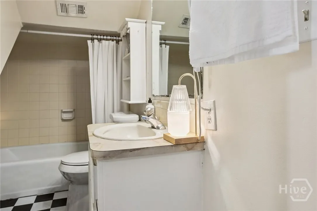 512 Barnard Street, Savannah, Georgia, United States. - Photo 17