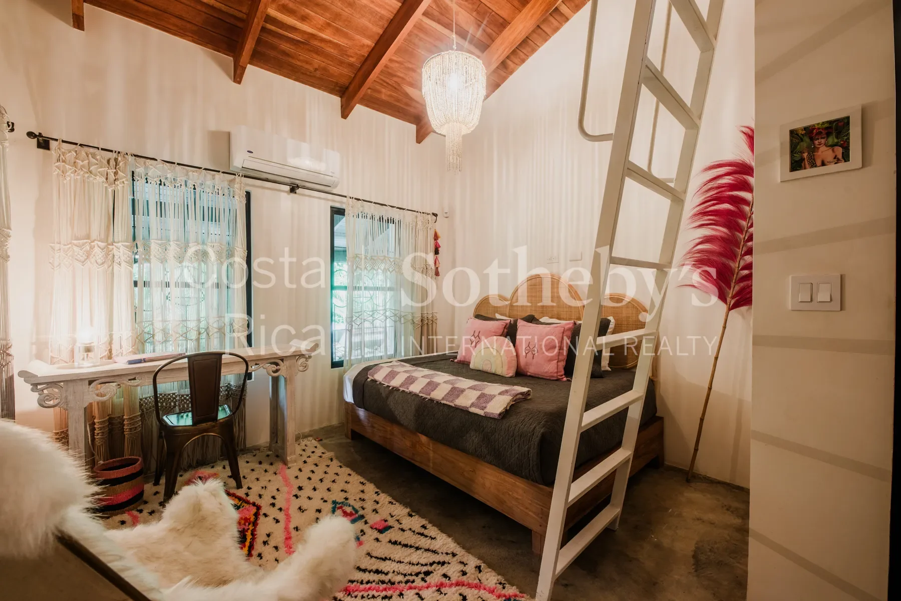 Gallery photo 9