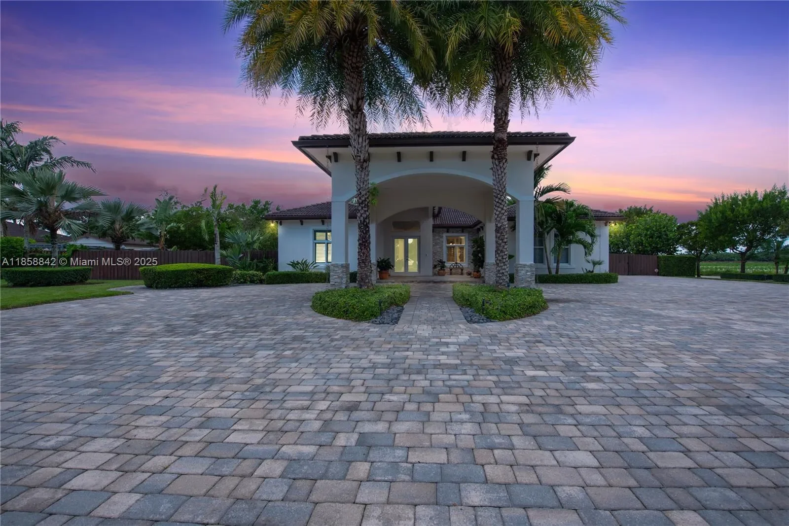 Gallery photo 7