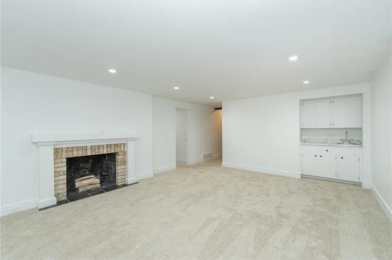 910 Folwell Drive SW, Rochester, MN, 55902, USA, Rochester, Minnesota, United States. - Photo 39