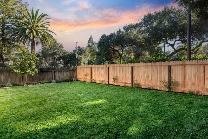 1010 Ringwood Avenue, Menlo Park, California, United States. - Photo 21