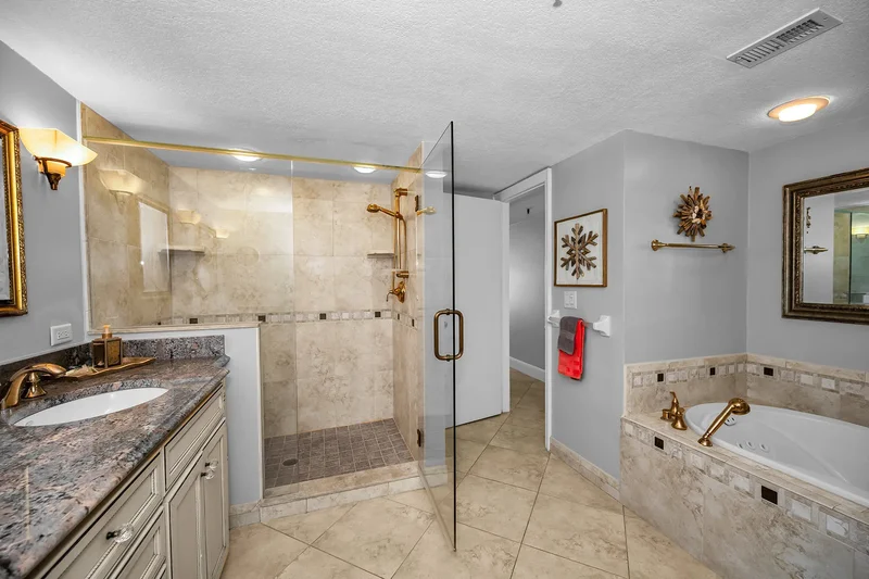 1582 Gulf Boulevard , 1106, Clearwater Beach, FL 33767, Clearwater, Florida, United States. - Photo 46