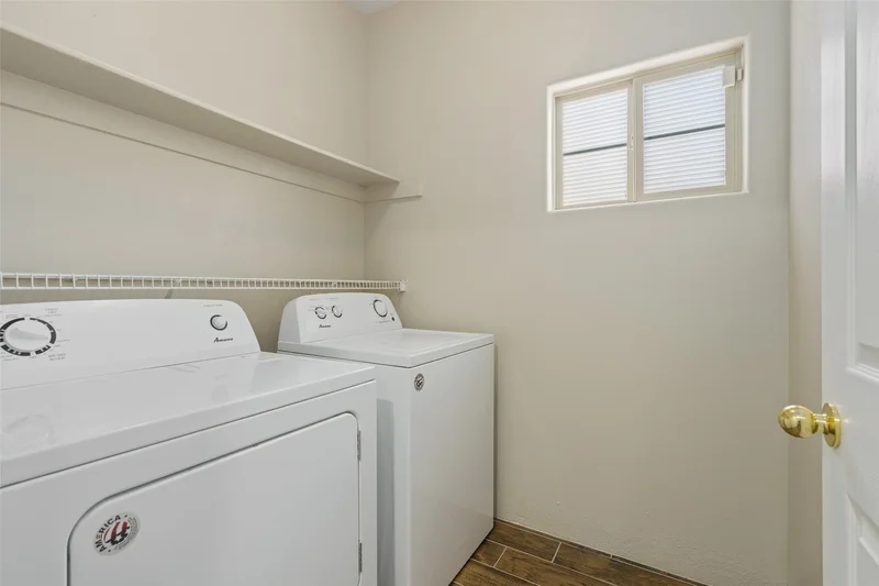 4259 Snow Bird, Santa Fe, NM 87507, Santa Fe, New Mexico, United States. - Photo 38
