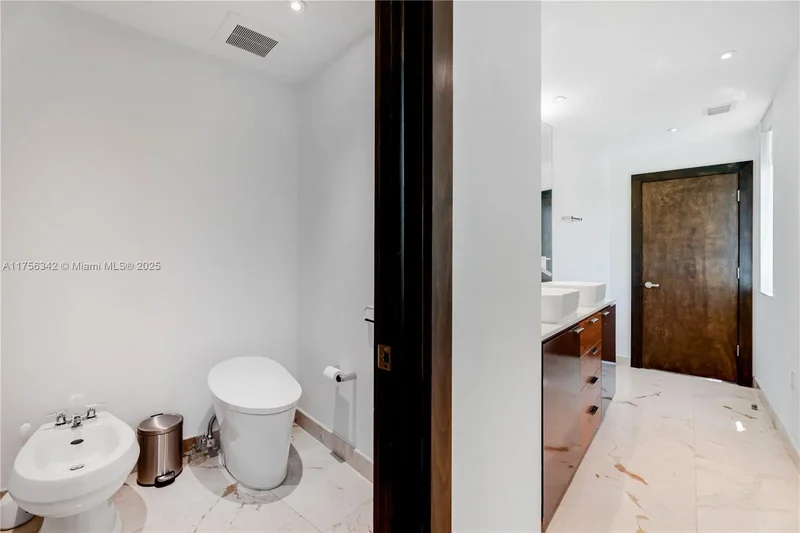 548 Fernwood Rd 548, Key Biscayne, Florida, United States. - Photo 7