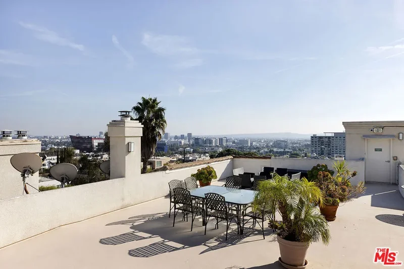 960 N Doheny Drive 306, West Hollywood, California, United States. - Photo 30