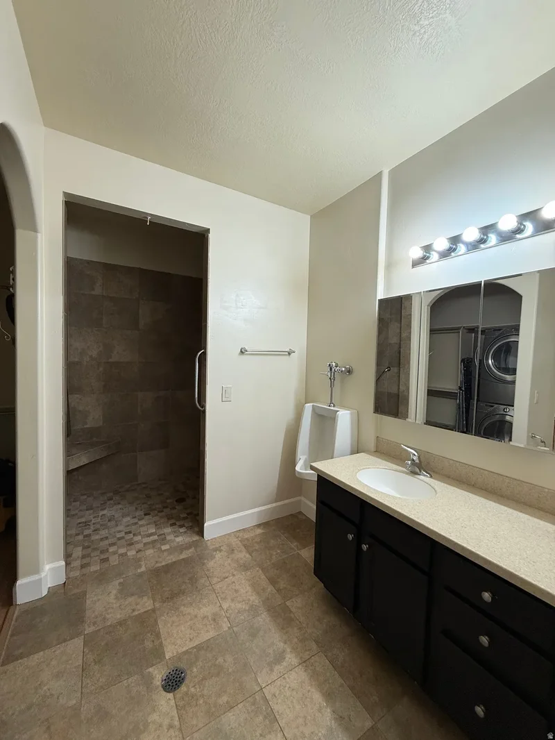 469 E VINE ST, South Salt Lake, Utah, United States. - Photo 13