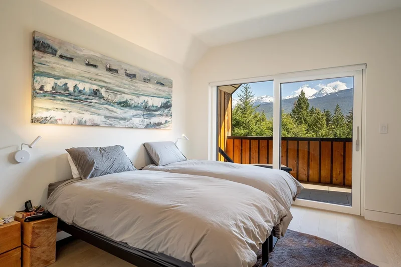 6187 Eagle Drive, Whistler, British Columbia, Canada. - Photo 3