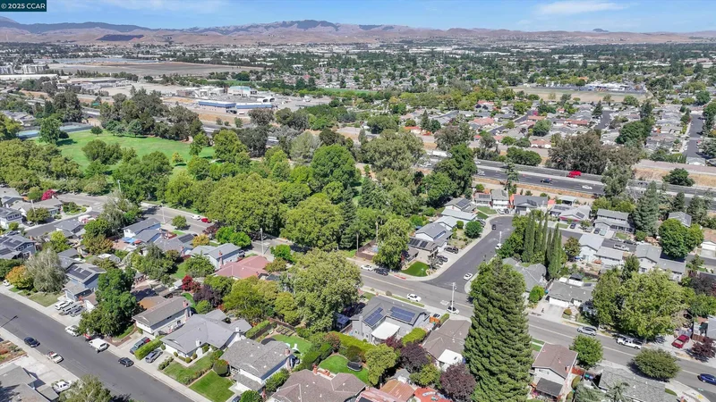 4504 Muirwood Drive, Pleasanton, California, United States. - Photo 45