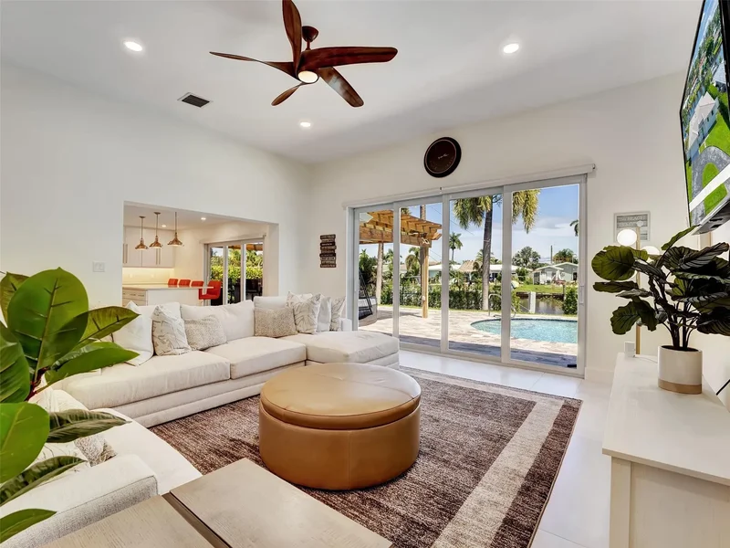 320 SE 5th Ave, Pompano Beach, Florida, United States. - Photo 21