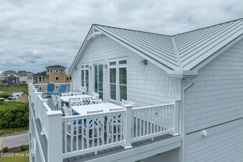 145 Oceanview Lane, North Topsail Beach, NC 28460, North Topsail Beach, North Carolina, United States. - Photo 29
