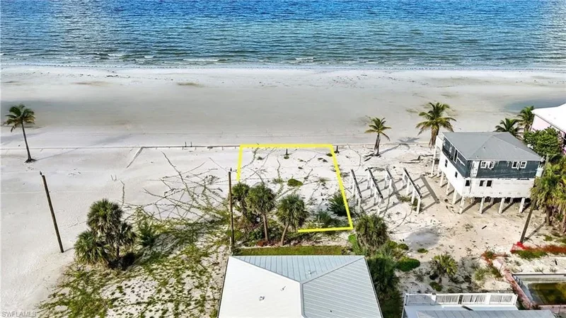 5300, Fort Myers Beach, Florida, United States. - Photo 14