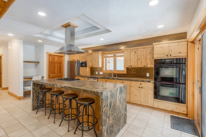 851 Lake Creek Way, Heber City, UT 84032, Heber City, Utah, United States. - Photo 3