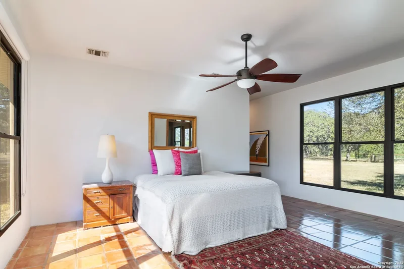 4025 Marion, Seguin, Texas, United States. - Photo 19