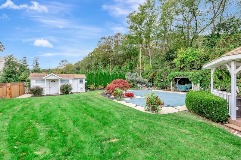 74 Lauren Avenue, Dix Hills, NY 11746, Huntington Station, New York, United States. - Photo 3