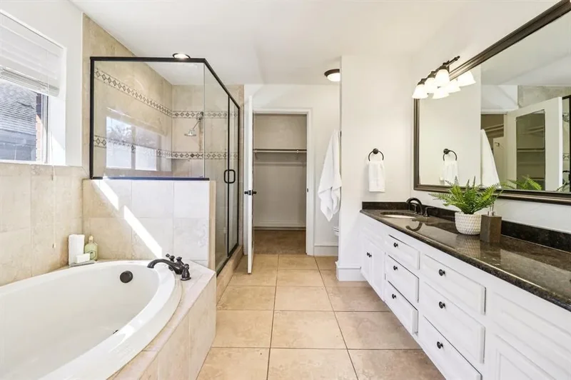 7332 Arbor Oaks Drive, Dallas, TX 75248, Dallas, Texas, United States. - Photo 11