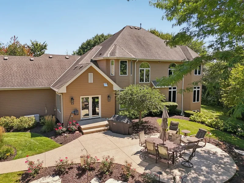 5408 Oldfield Dr, Caledonia, WI 53108, Caledonia, Wisconsin, United States. - Photo 5