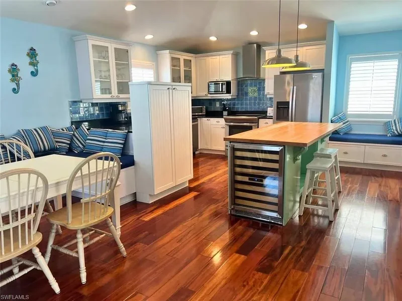 104 Washington AVE, Fort Myers Beach, Florida, United States. - Photo 7