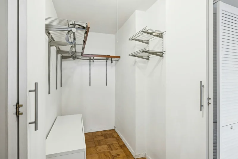 -11 QUEENS BLVD, New York, New York, United States. - Photo 21