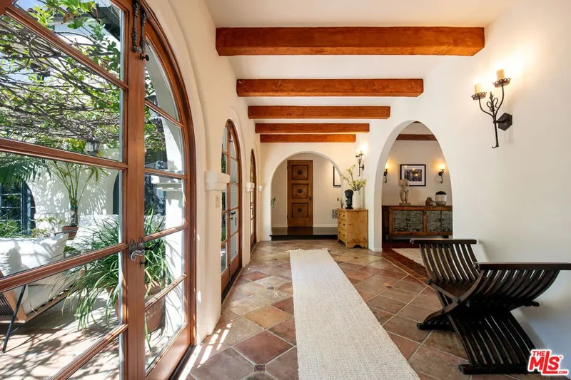 703 Walden Drive, Beverly Hills, California, United States. - Photo 20