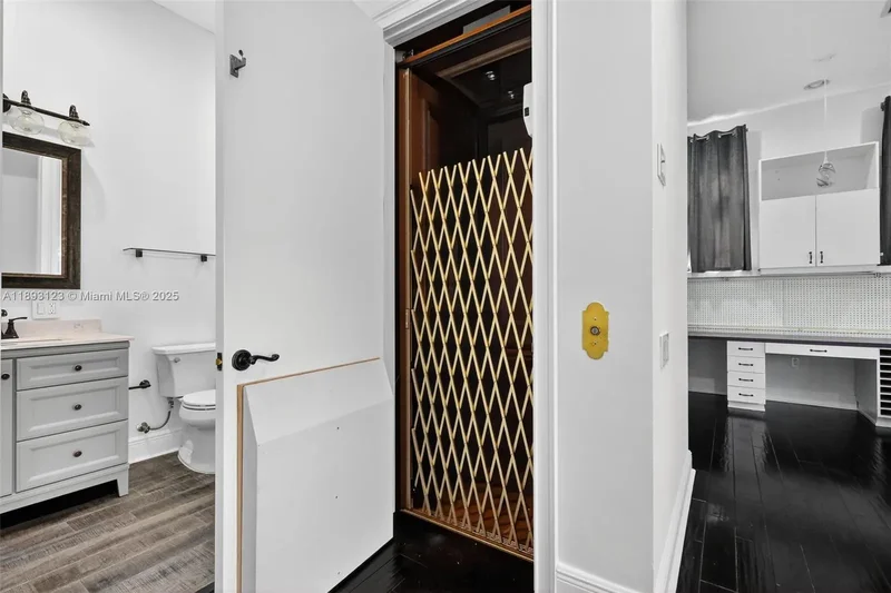 7837 SW 117th St, Pinecrest, FL, 33156, USA, Coral Gables, Florida, United States. - Photo 52