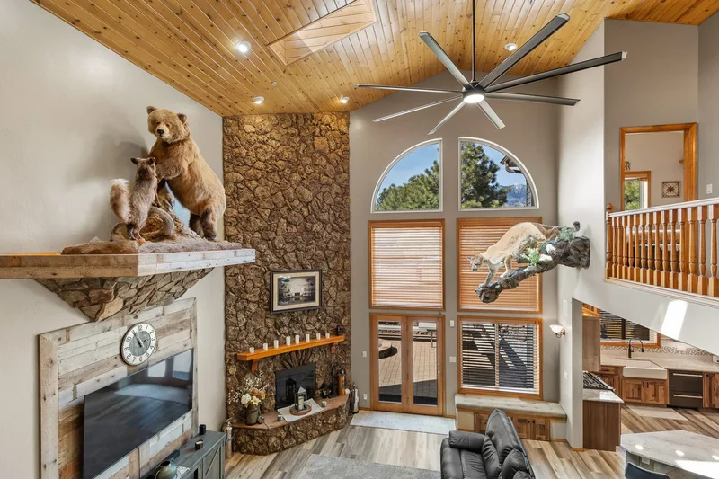 2705 W Creighton Drive, Flagstaff, Arizona, United States. - Photo 47