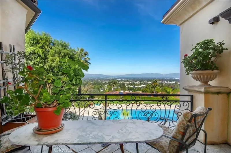 18933 La Montana Place, Los Angeles, California, United States. - Photo 37