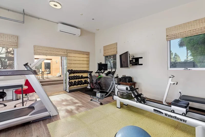 831 Georgina Avenue , Santa Monica, CA 90402, Santa Monica, California, United States. - Photo 14