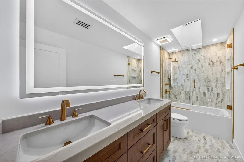 9427 Falling Waters Drive, Burr Ridge, Illinois, United States. - Photo 26