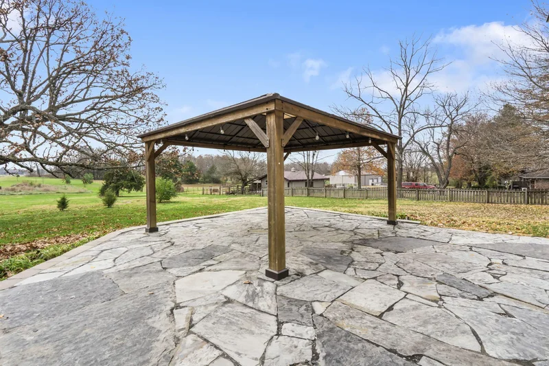 5724 E Farm Road 132, Springfield, MO 65802, Springfield, Missouri, United States. - Photo 36