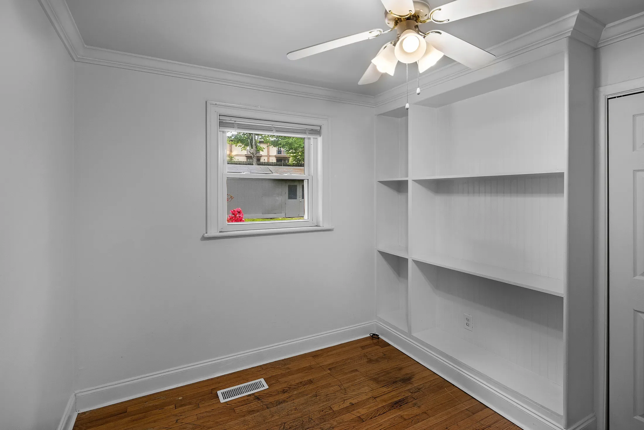 4908 Lonas Drive , Knoxville, TN 37909, Knoxville, Tennessee, United States. - Photo 25
