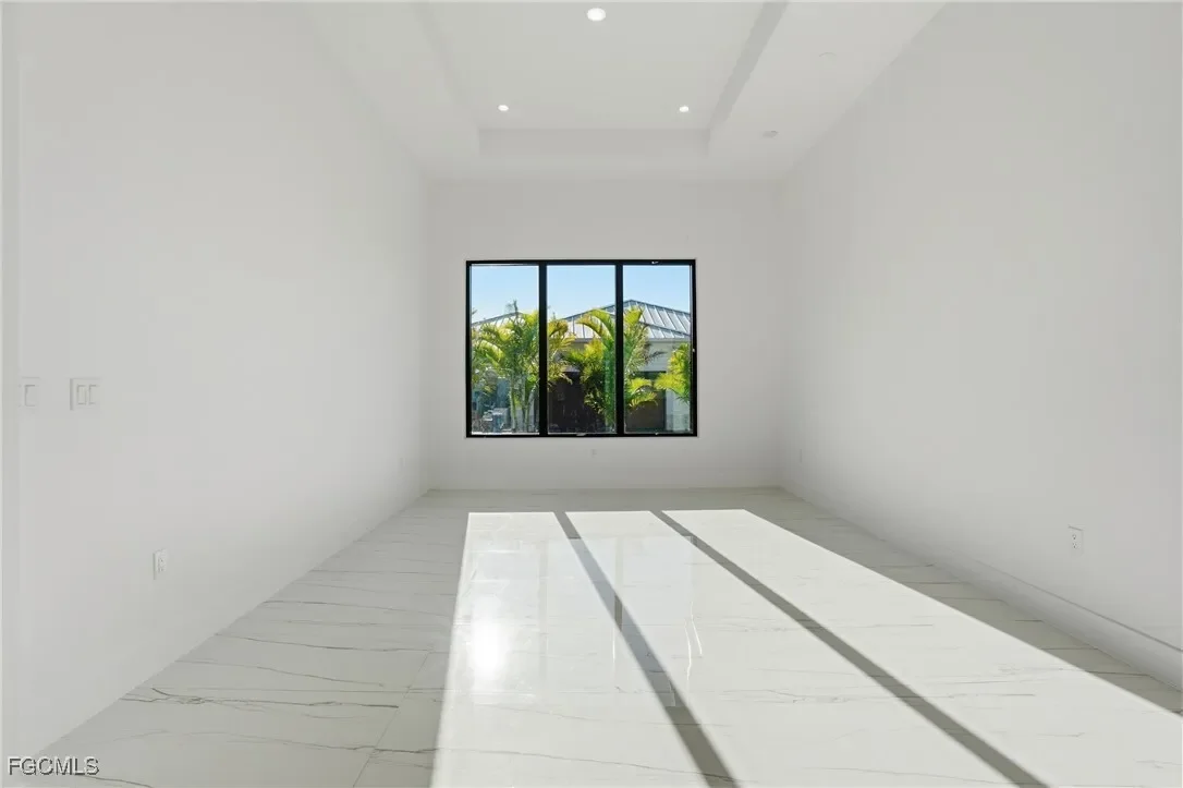 Gallery photo 10