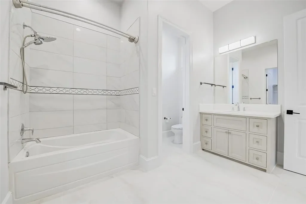 2822 Westgrove Lane, Houston, Texas, United States. - Photo 37