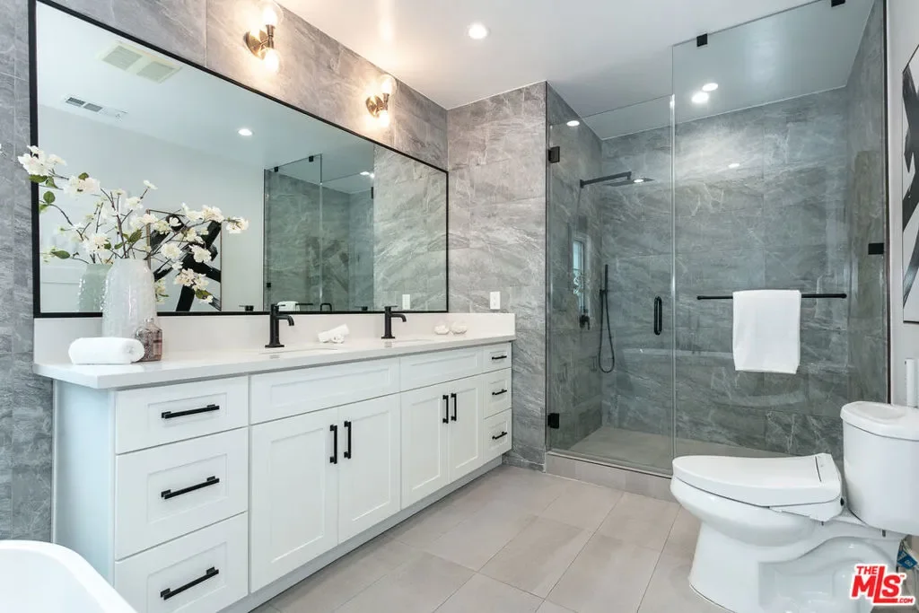 732 N Cherokee Avenue, Los Angeles, California, United States. - Photo 6