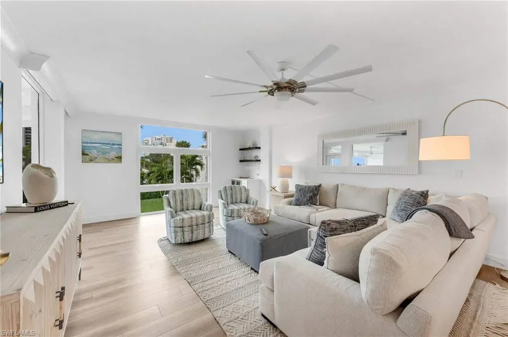 400 Park Shore DR, #302, Naples, FL, 34103, USA, Naples, Florida, United States. - Photo 5