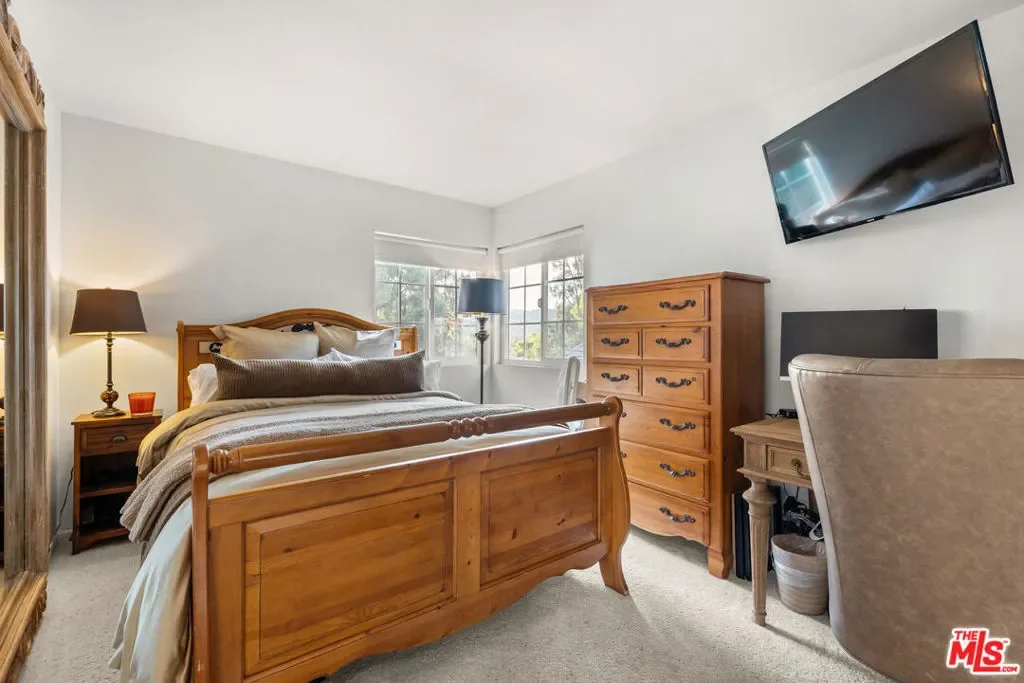 7282 Woodvale Court, Bell Canyon, California, United States. - Photo 5