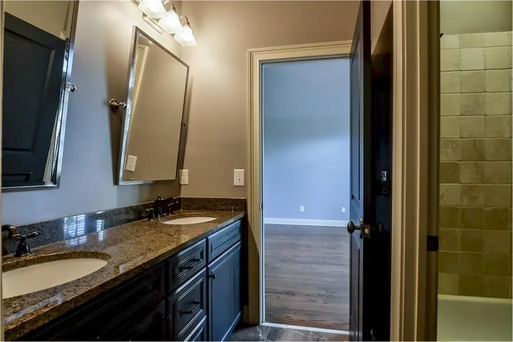 1620 High Trail, Atlanta, Georgia, United States. - Photo 2