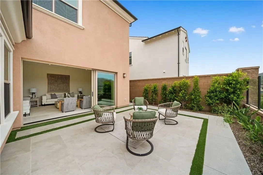 122 Mossvine, Irvine, California, United States. - Photo 40