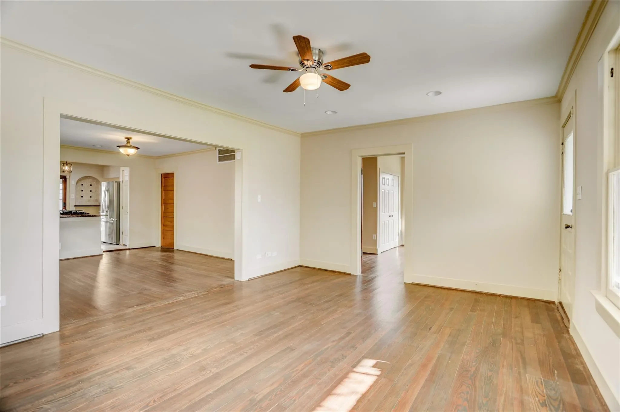 610 Columbia Street, Houston, Texas, United States. - Photo 1