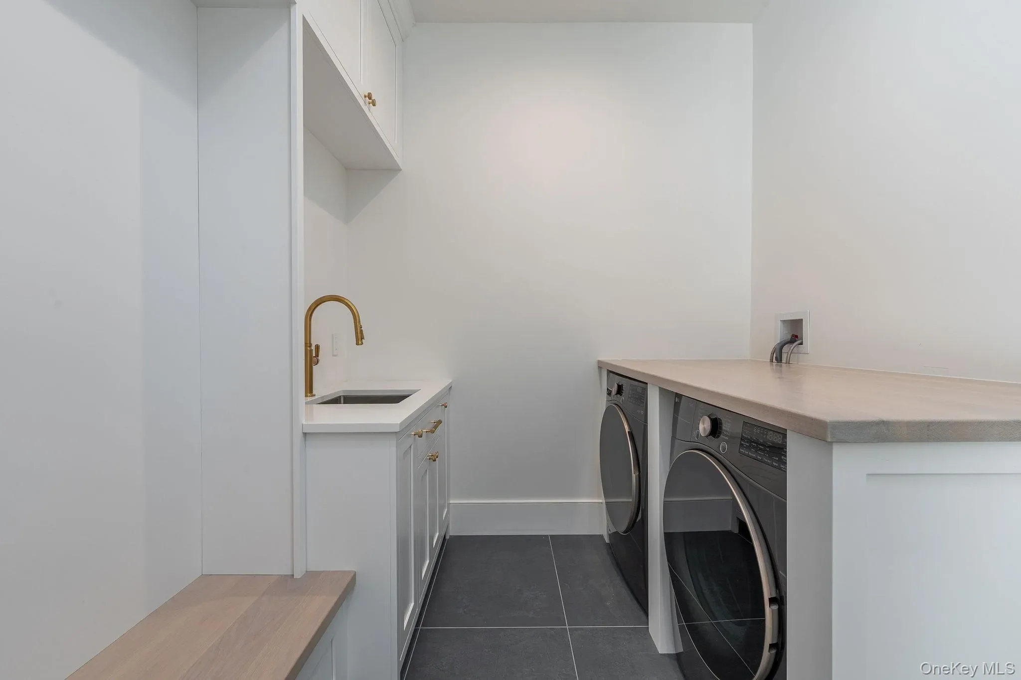 1955 Laurel Avenue, Southold, New York, United States. - Photo 22