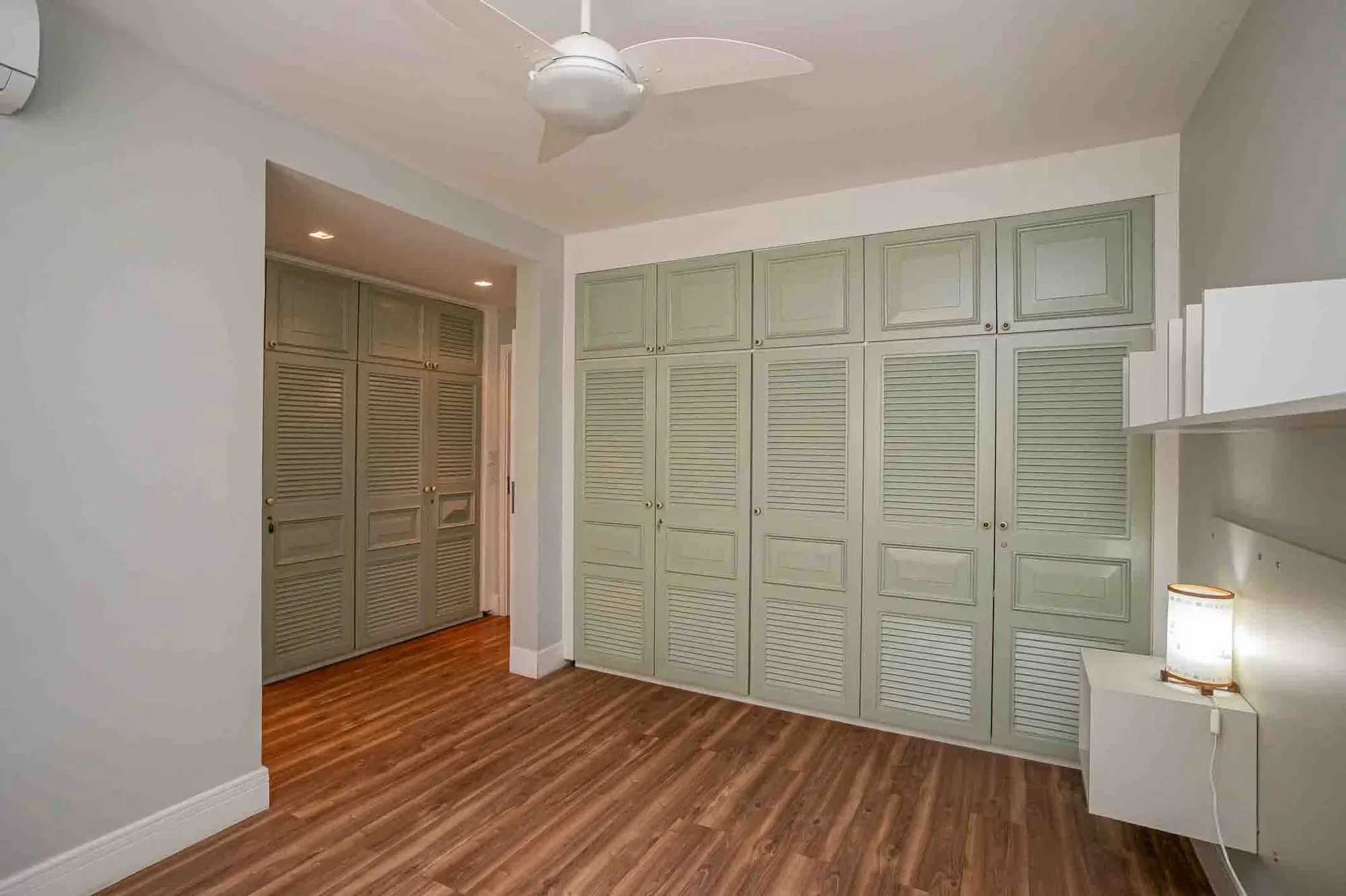 Gallery photo 10