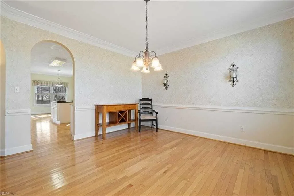 Gallery photo 4