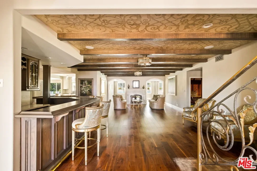 1047 Pomello Dr, Claremont, California, United States. - Photo 12
