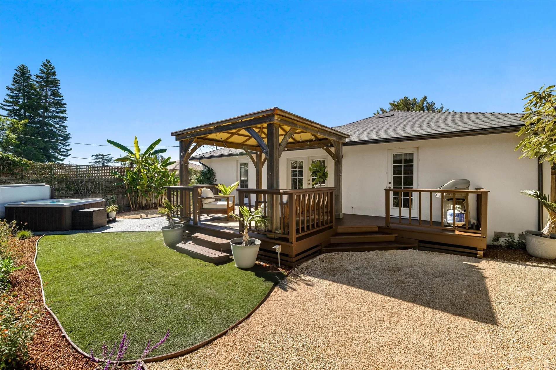 246 San Julian Avenue, Santa Barbara, California, United States. - Photo 19