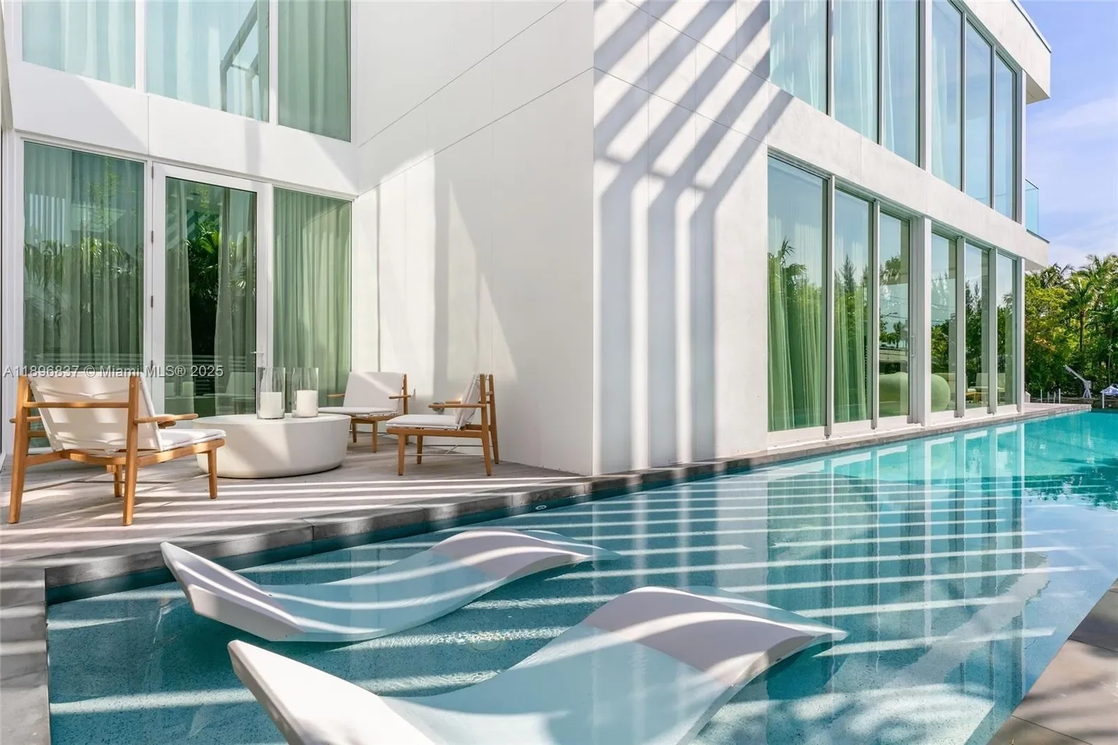 1081 W 48th St, Miami Beach, Florida, United States. - Photo 37