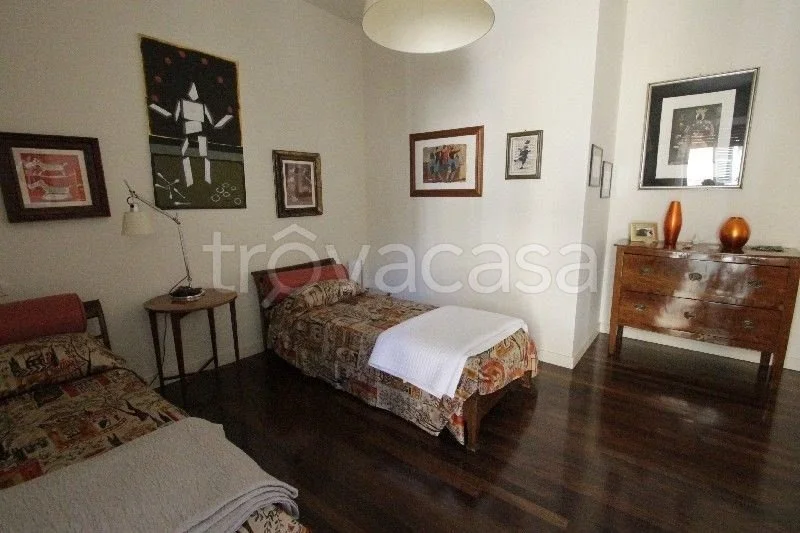 Gallery photo 8