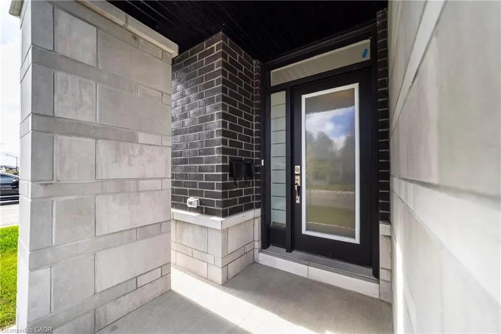 374 Big Dipper Street, Ottawa, Ontario, Canada. - Photo 12